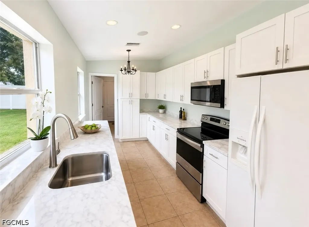 416 Candlewick Circle S Lehigh Acres FL 33936