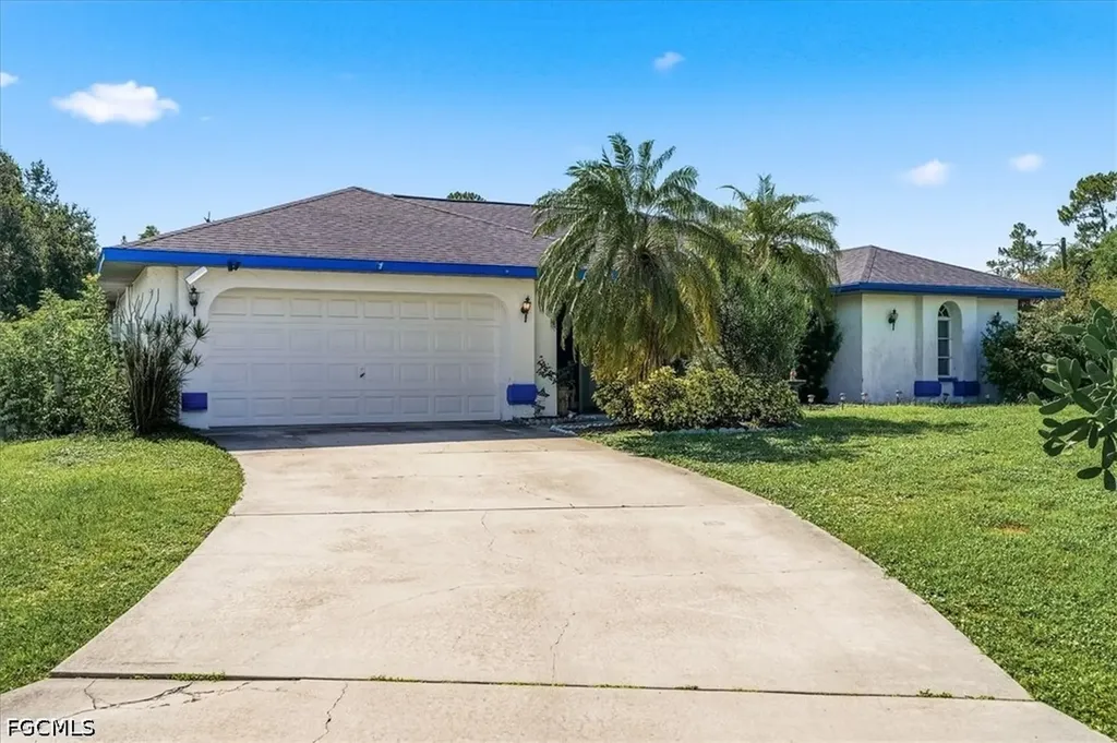 2605 Leda Avenue S Lehigh Acres FL 33973