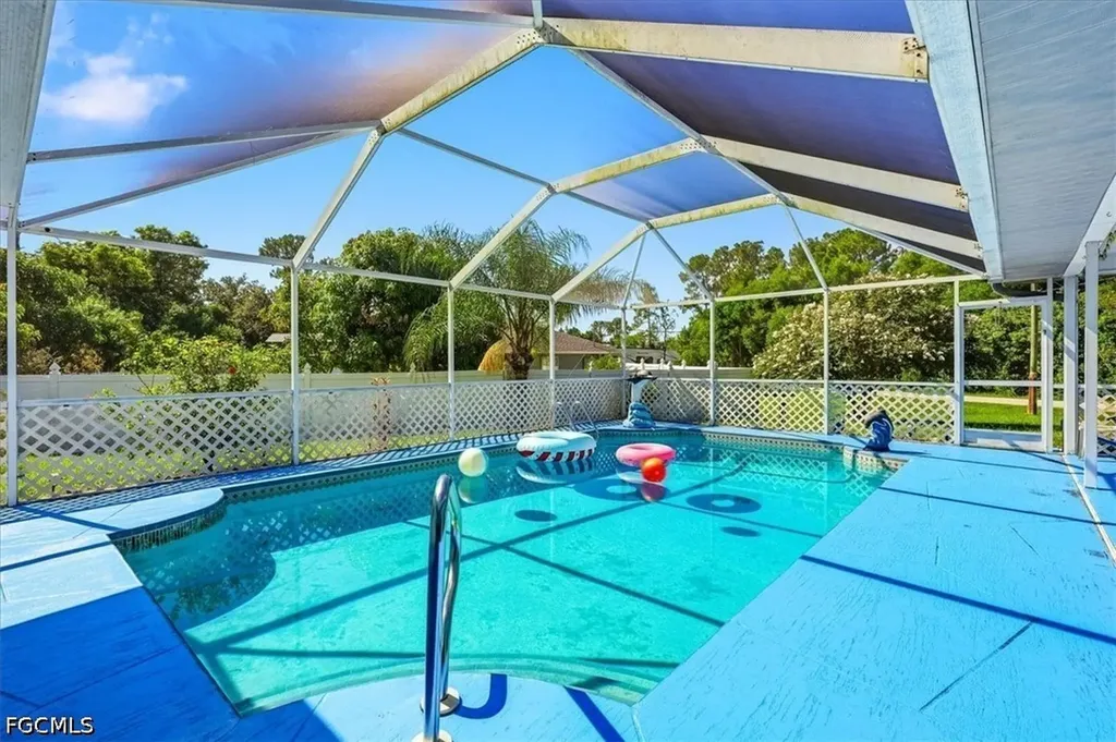2605 Leda Avenue S Lehigh Acres FL 33973