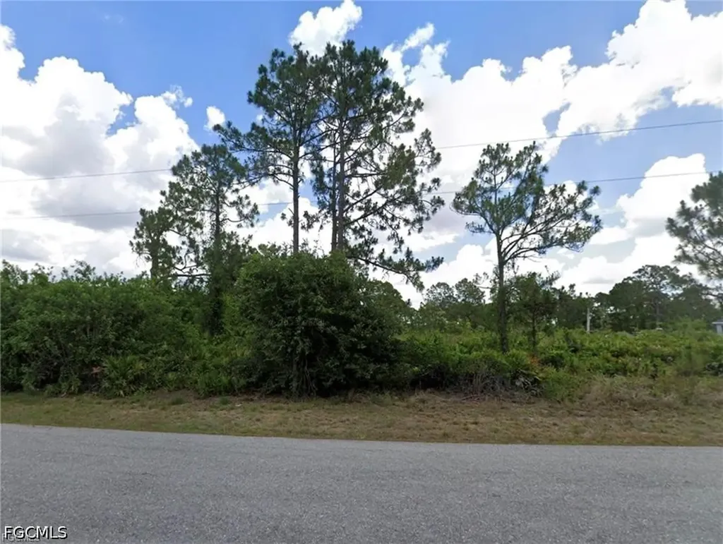 641 Wabasso Avenue S Lehigh Acres FL 33974