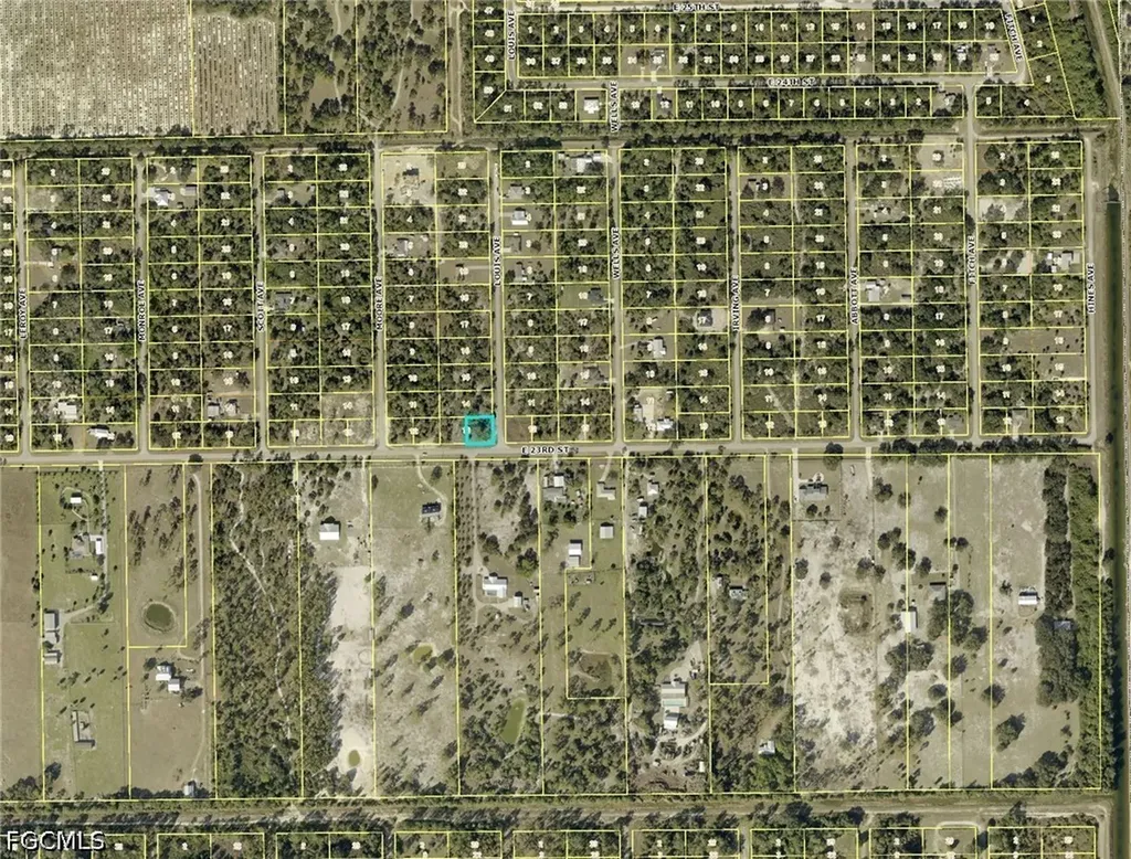 4007 E 23rd Street Alva FL 33920