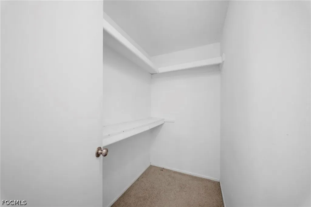 1583 Sunkist Way Fort Myers FL 33905
