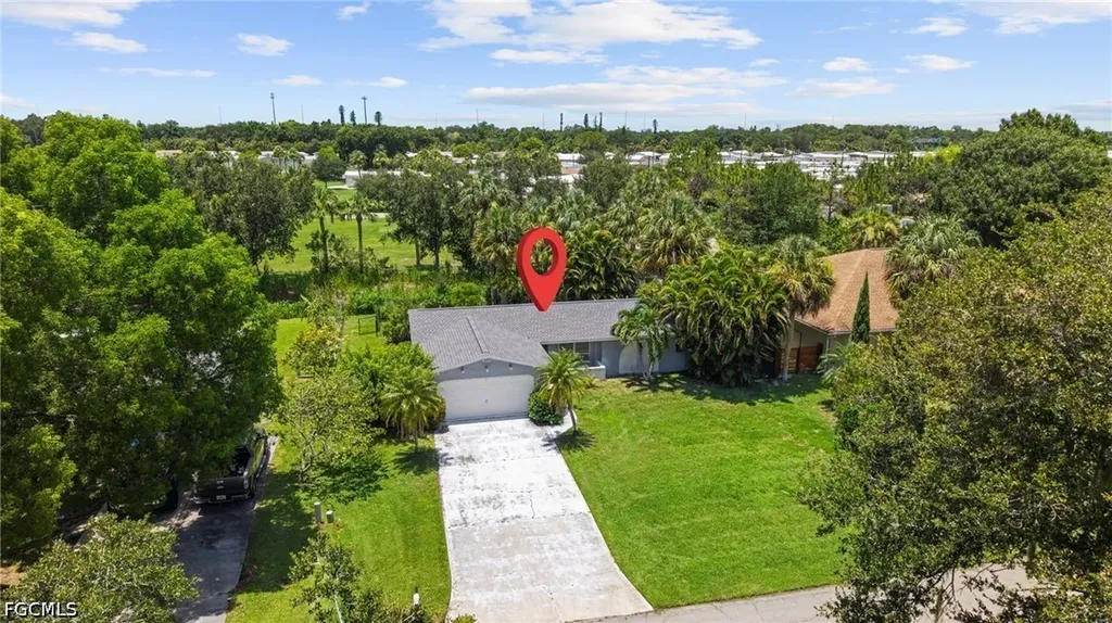 1583 Sunkist Way Fort Myers FL 33905