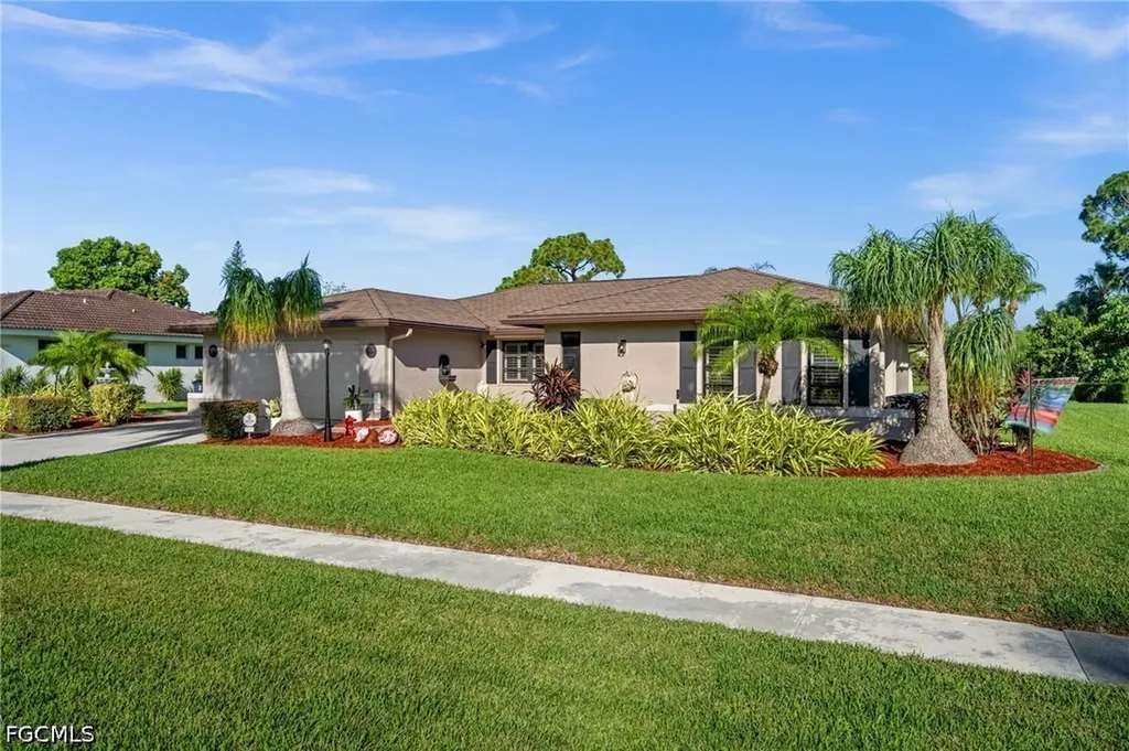 4165 Prestwick Court North Fort Myers FL 33903