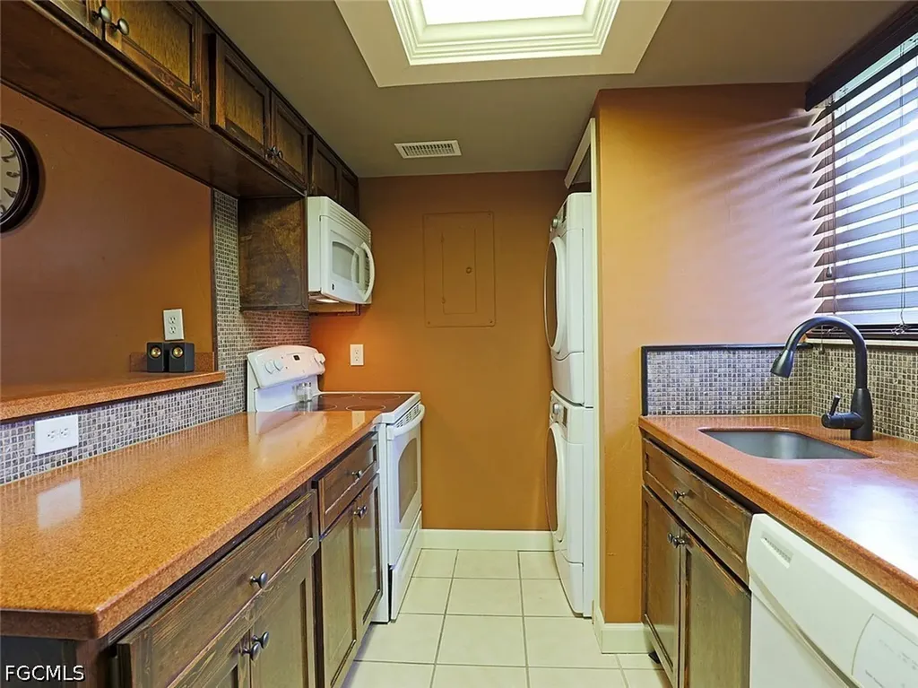 5804 Newfoundland Circle Fort Myers FL 33907