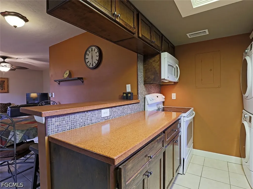 5804 Newfoundland Circle Fort Myers FL 33907