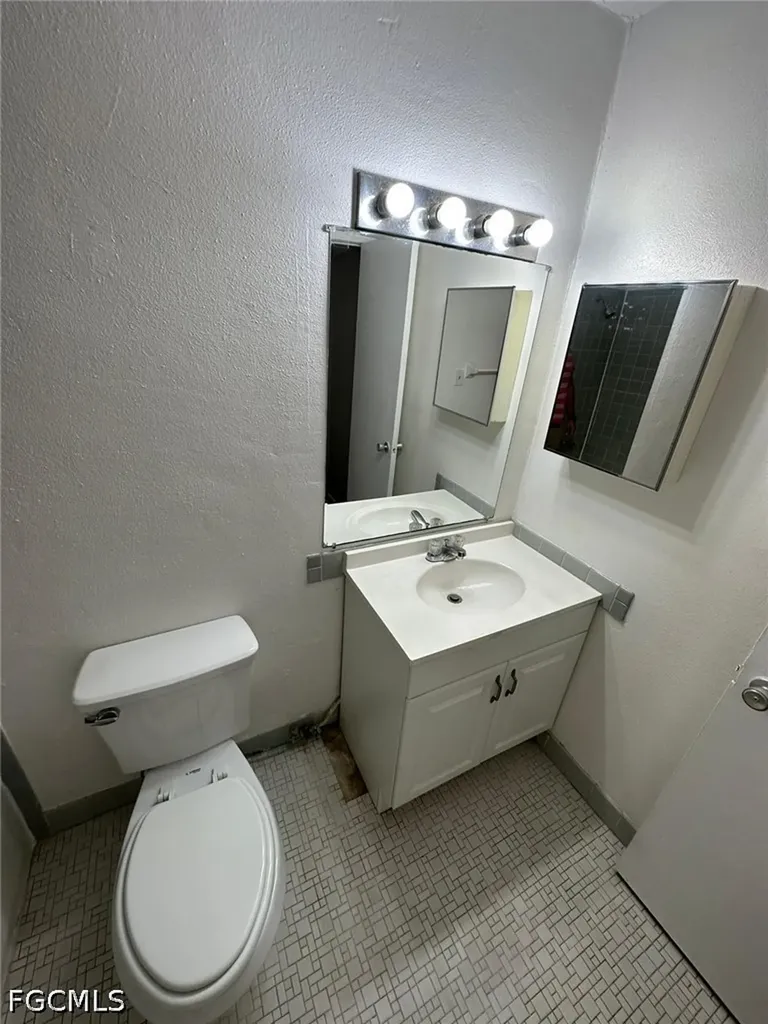1830 Maravilla Avenue Fort Myers FL 33901