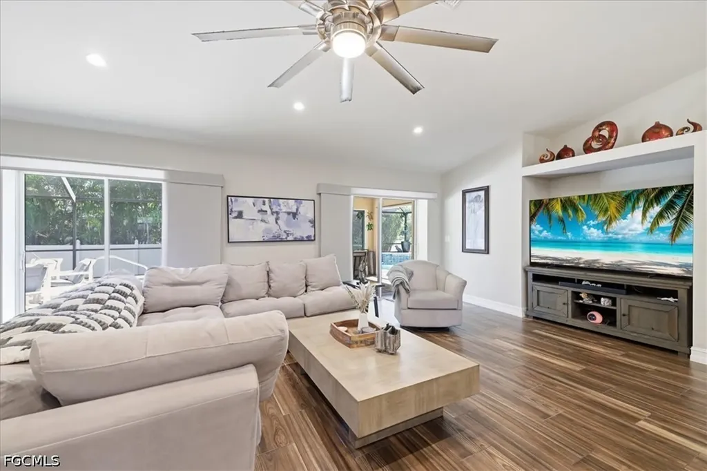 2107 NE 19th Place Cape Coral FL 33909