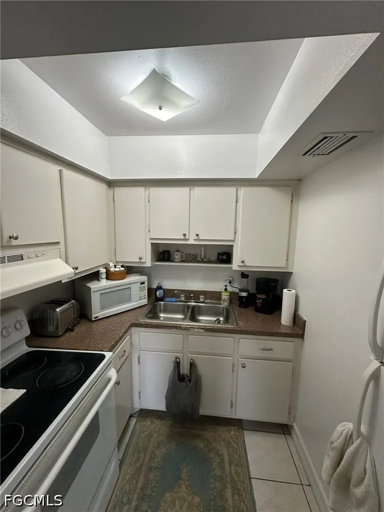 1830 Maravilla Avenue Fort Myers FL 33901