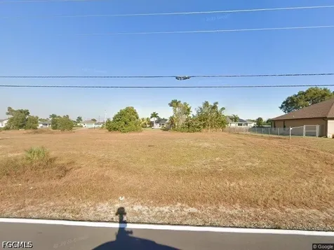 3931 E Gator Circle Cape Coral FL 33909
