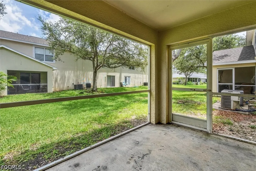 5257 Leeds Road Fort Myers FL 33907