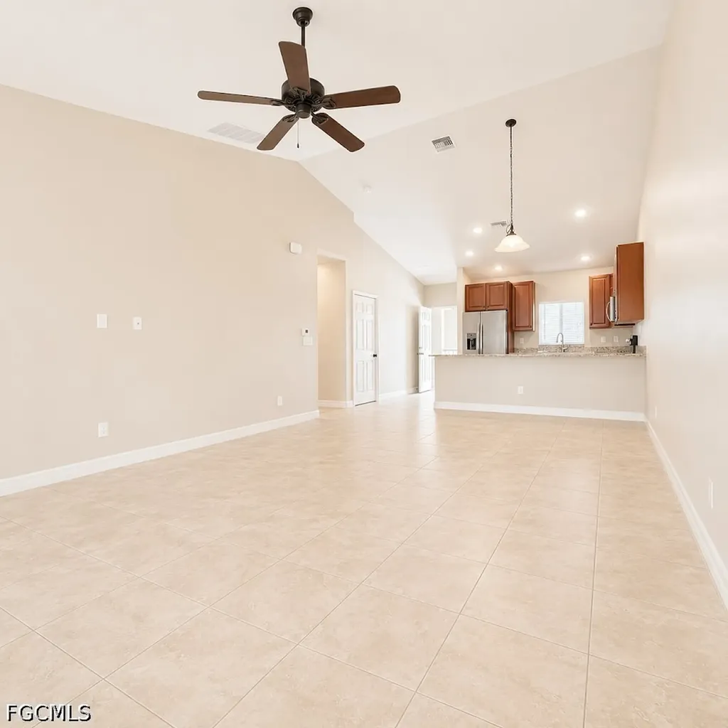 4109 SW 8th Place Cape Coral FL 33914