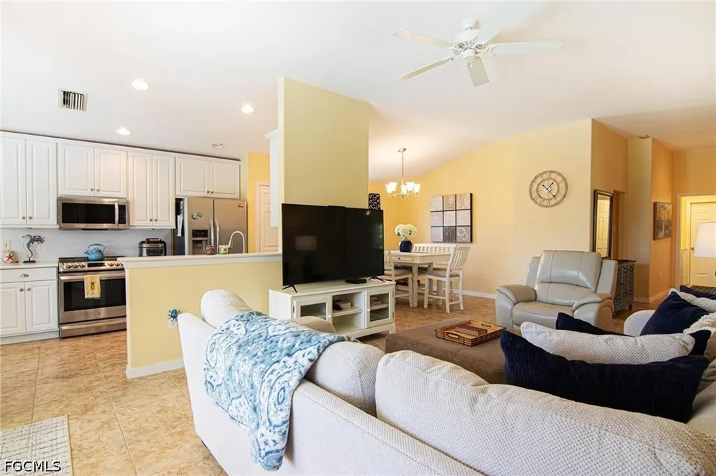 2436 Woodbourne Place Cape Coral FL 33991