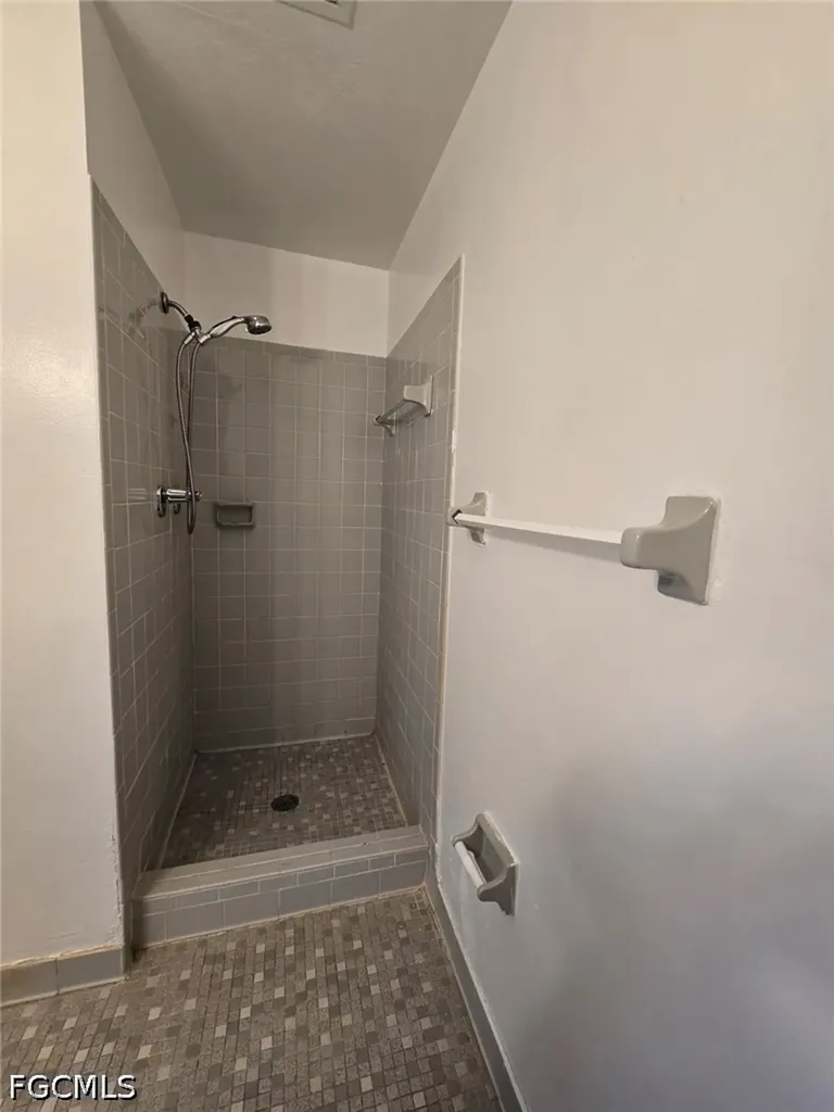 1830 Maravilla Avenue Fort Myers FL 33901