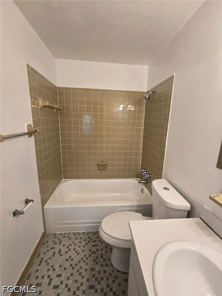 1830 Maravilla Avenue Fort Myers FL 33901