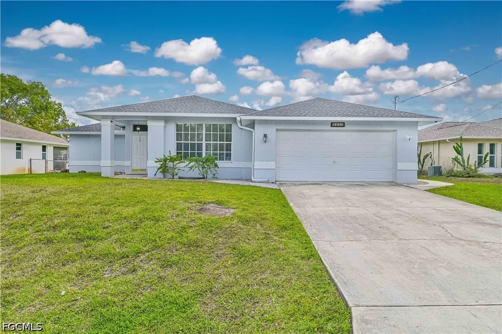 9232 Cypress Drive N Fort Myers FL 33967