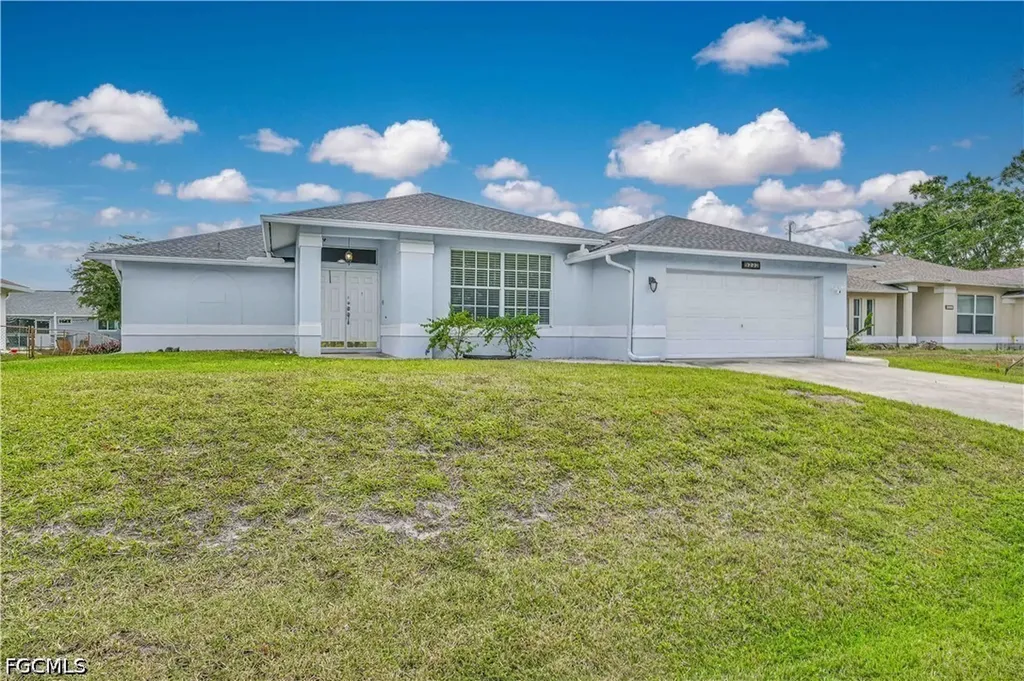 9232 Cypress Drive N Fort Myers FL 33967