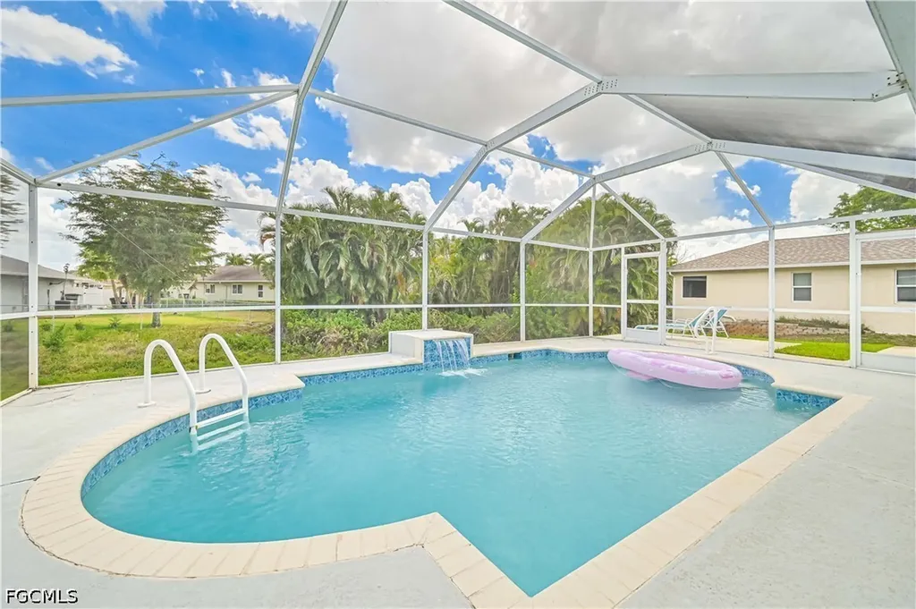 9232 Cypress Drive N Fort Myers FL 33967