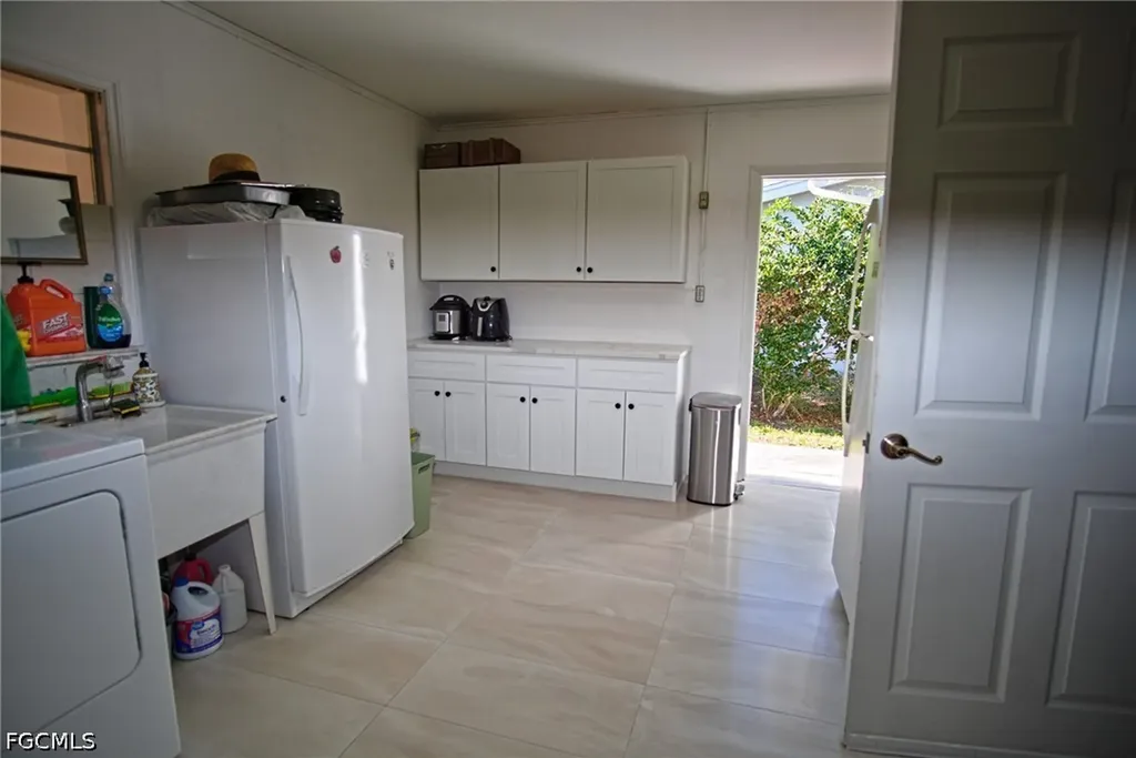 1930 Indian Creek Drive North Fort Myers FL 33917