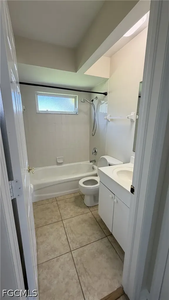 414 SE 13th Street Cape Coral FL 33990