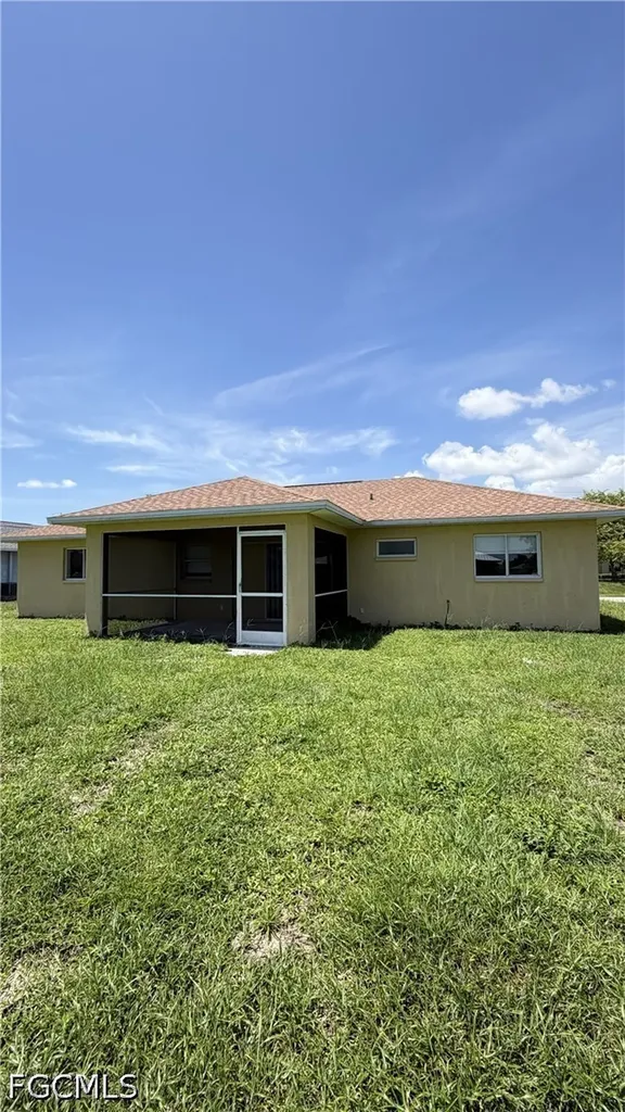 414 SE 13th Street Cape Coral FL 33990