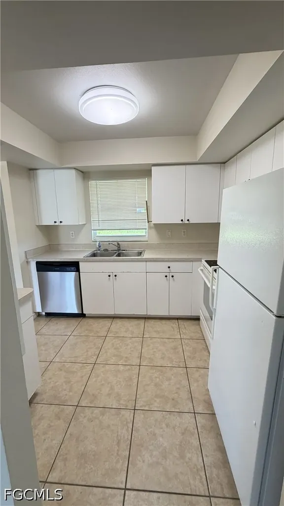 414 SE 13th Street Cape Coral FL 33990