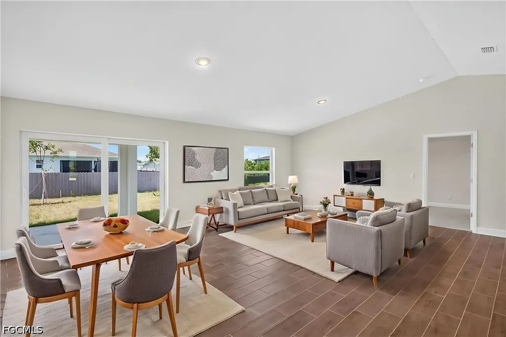 1131 NW 14th Terrace Cape Coral FL 33993