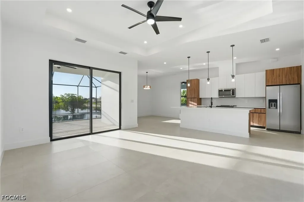 2305 SW 15th Place Cape Coral FL 33991
