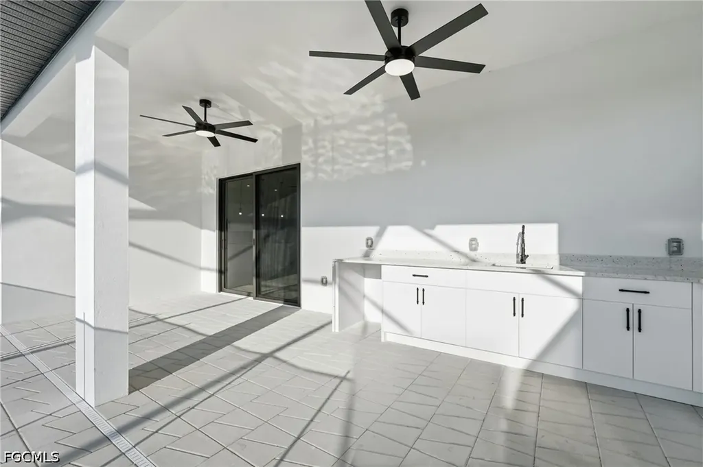 2305 SW 15th Place Cape Coral FL 33991