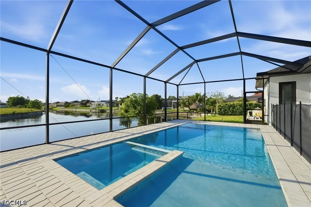 2305 SW 15th Place Cape Coral FL 33991