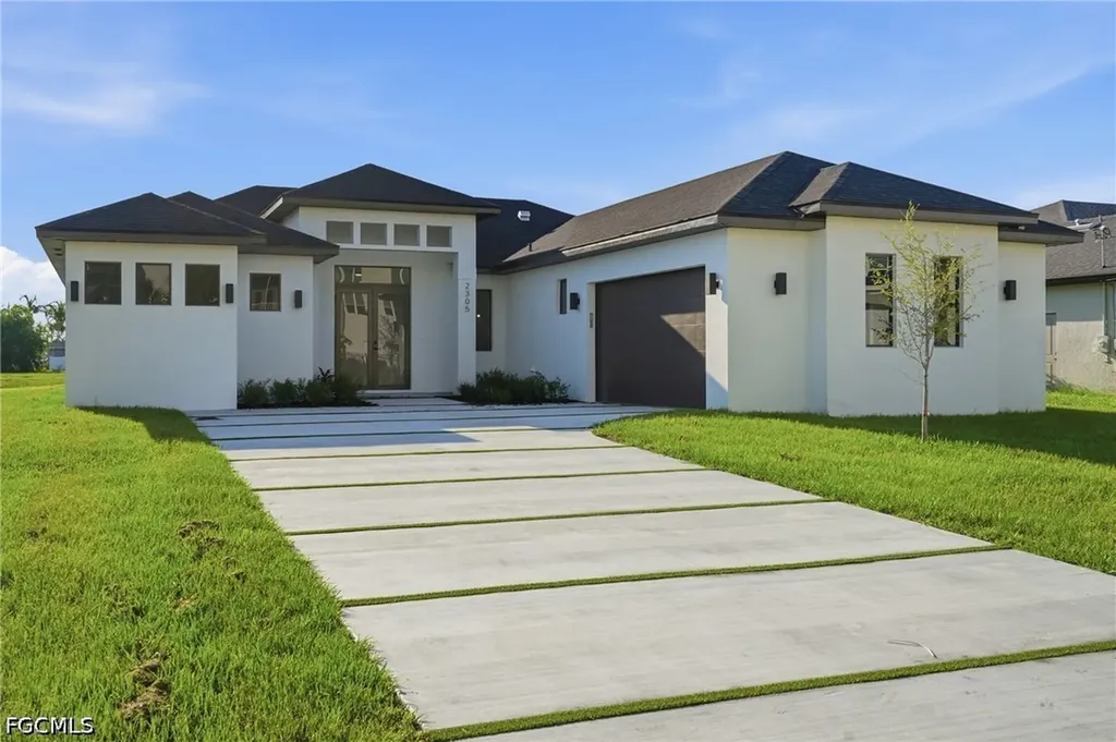 2305 SW 15th Place Cape Coral FL 33991