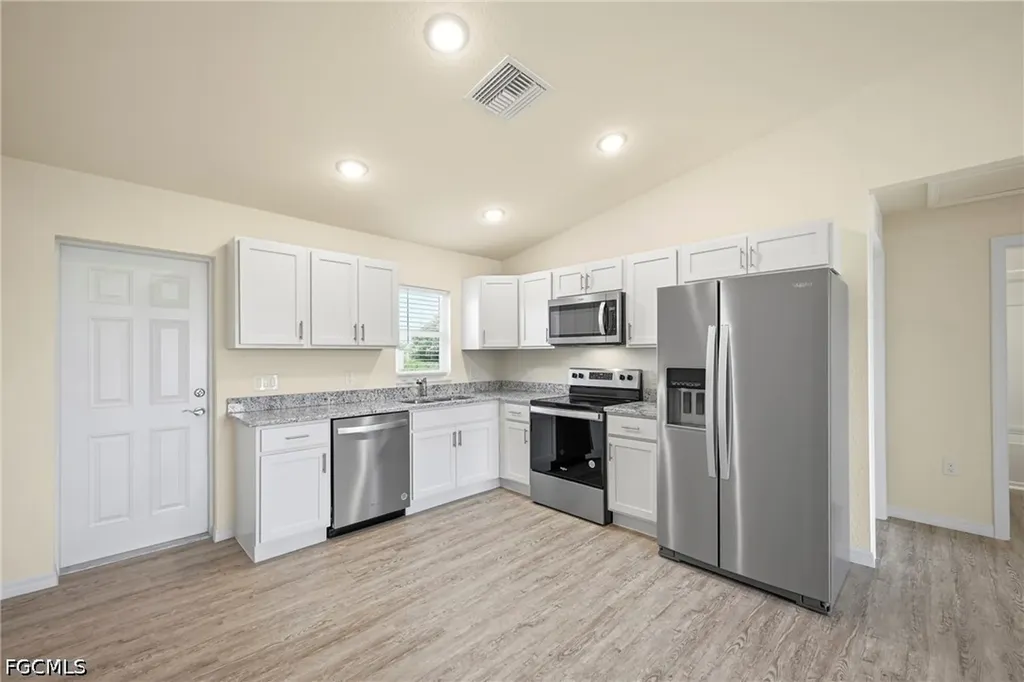 9026 Maywood Circle Labelle FL 33935