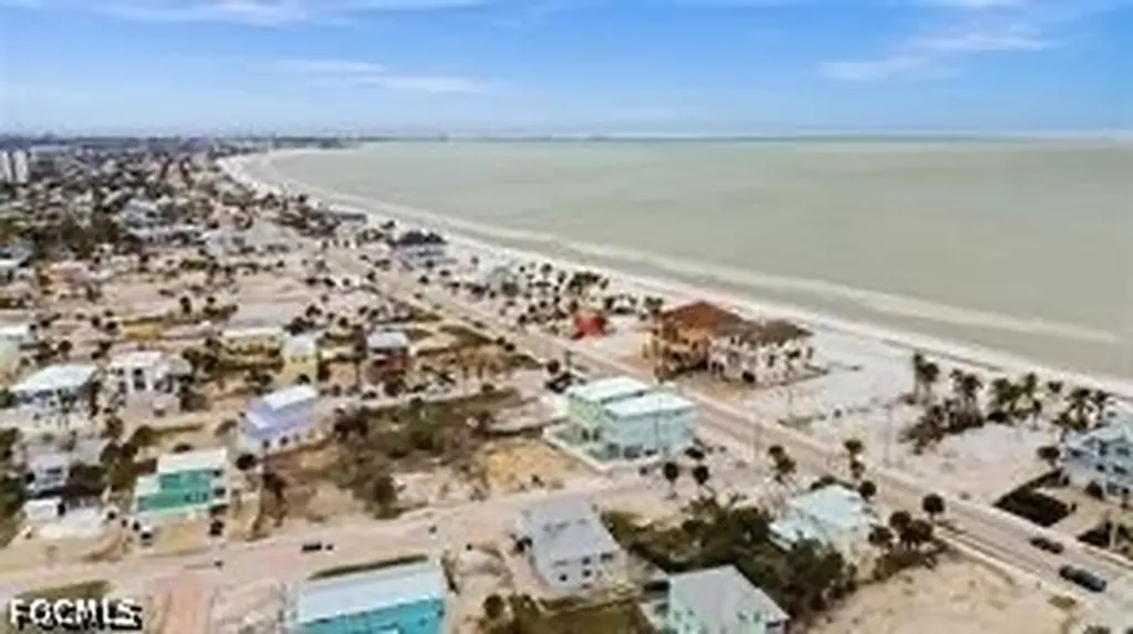 131 Eucalyptus Court Fort Myers Beach FL 33931