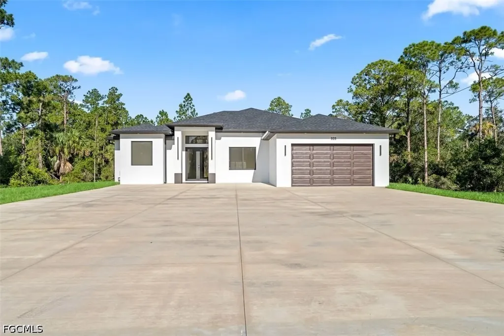809 Magnolia Avenue Lehigh Acres FL 33972