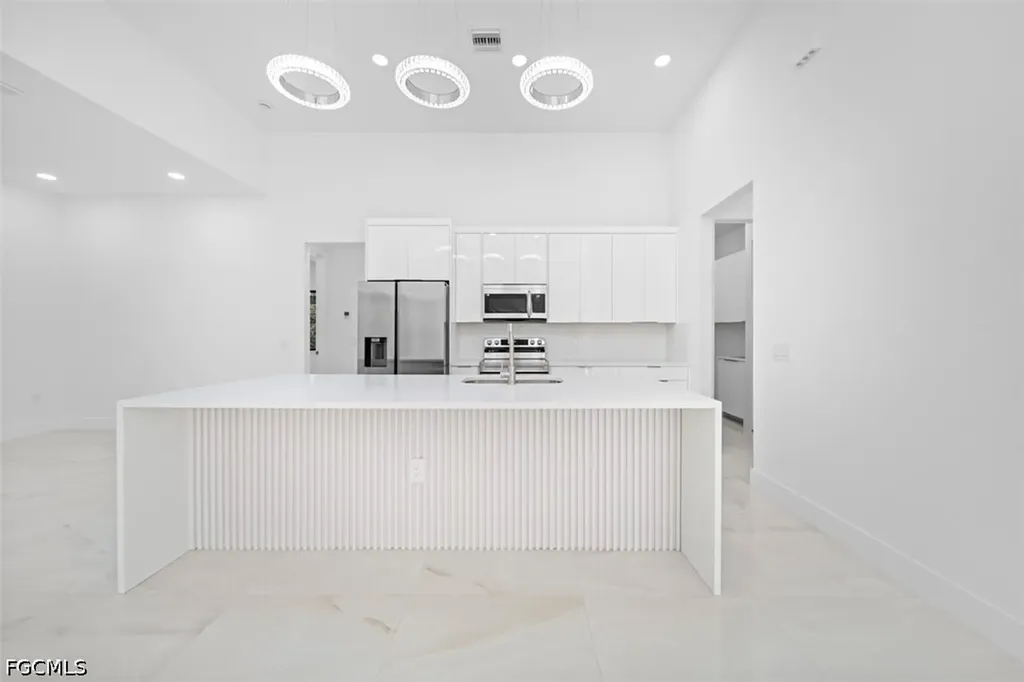 809 Magnolia Avenue Lehigh Acres FL 33972