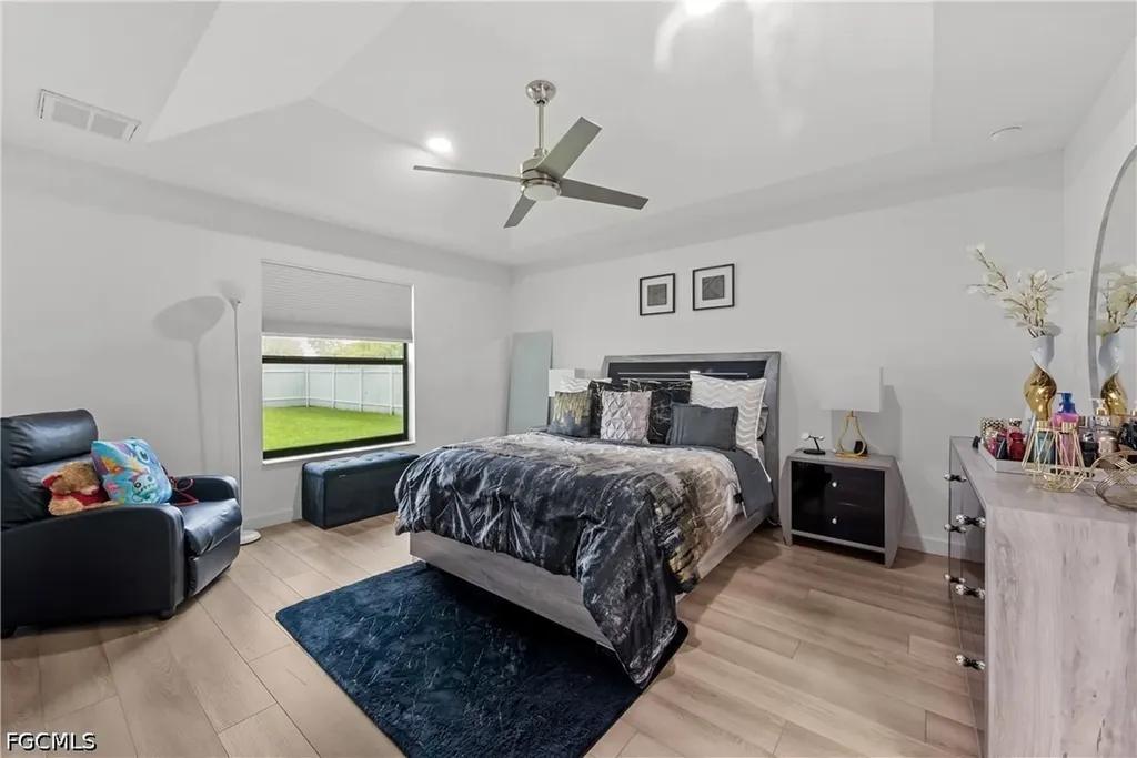 623 SE 3rd Street Cape Coral FL 33990