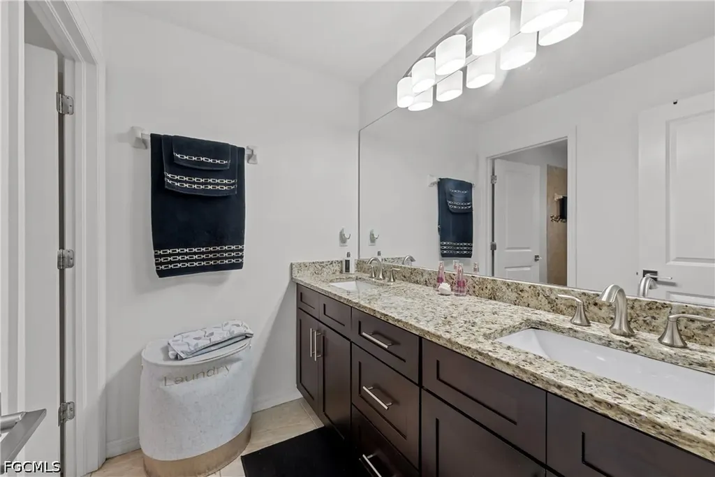 623 SE 3rd Street Cape Coral FL 33990
