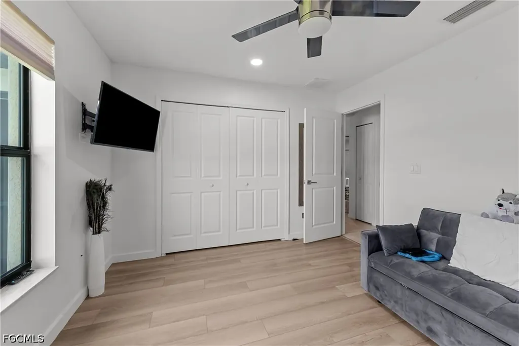 623 SE 3rd Street Cape Coral FL 33990