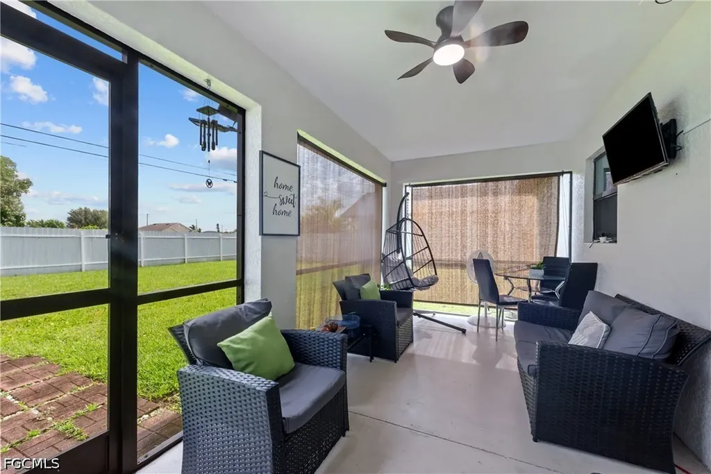 623 SE 3rd Street Cape Coral FL 33990