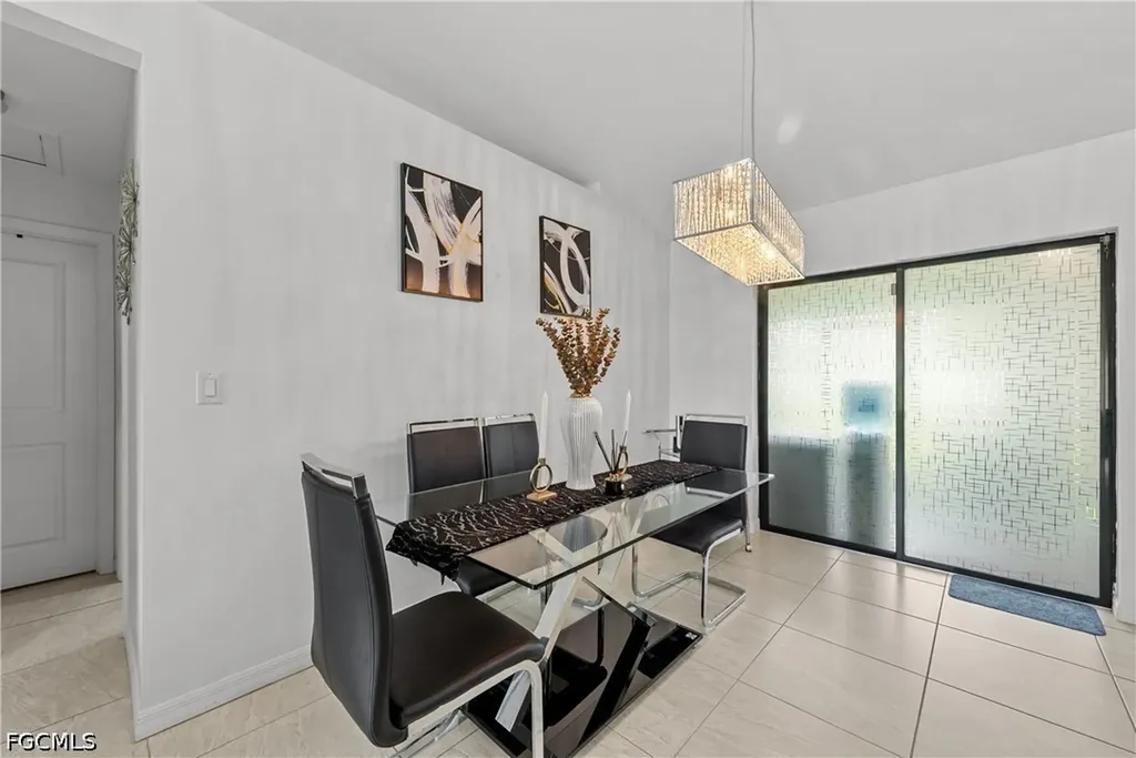 623 SE 3rd Street Cape Coral FL 33990