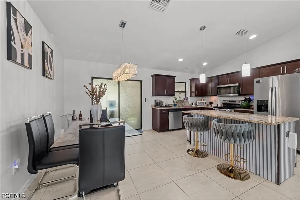 623 SE 3rd Street Cape Coral FL 33990