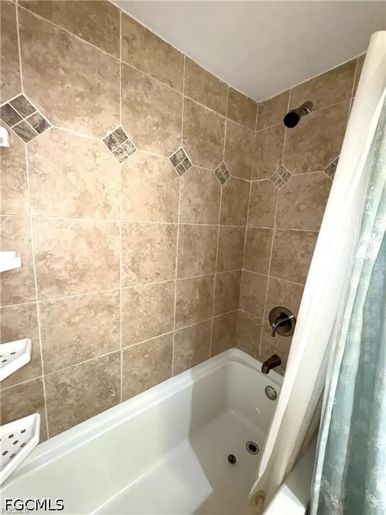 4906 Victoria Drive Cape Coral FL 33904