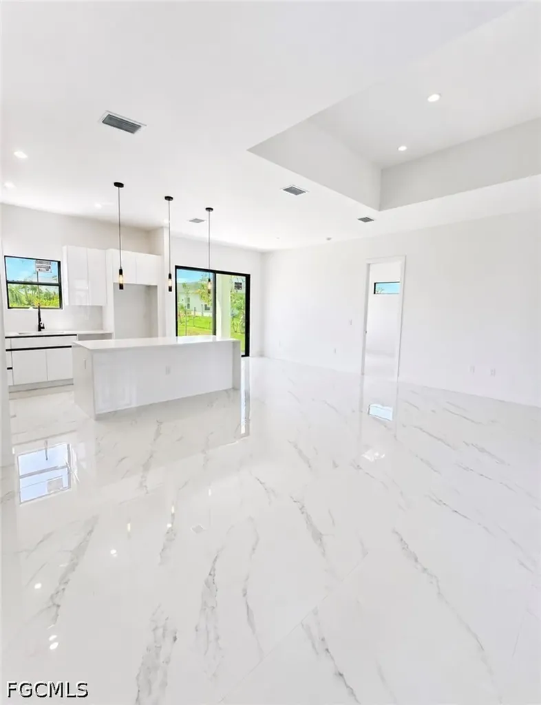 3702 NW 42nd Street Cape Coral FL 33993