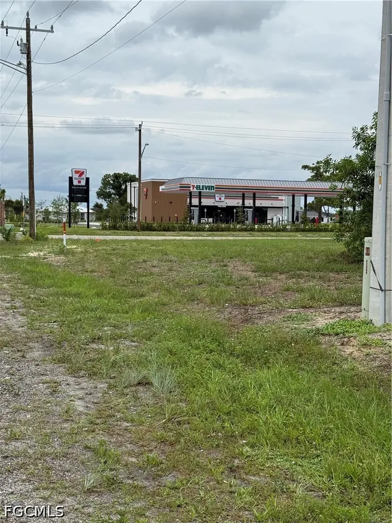 1500 Diplomat Parkway W Cape Coral FL 33993