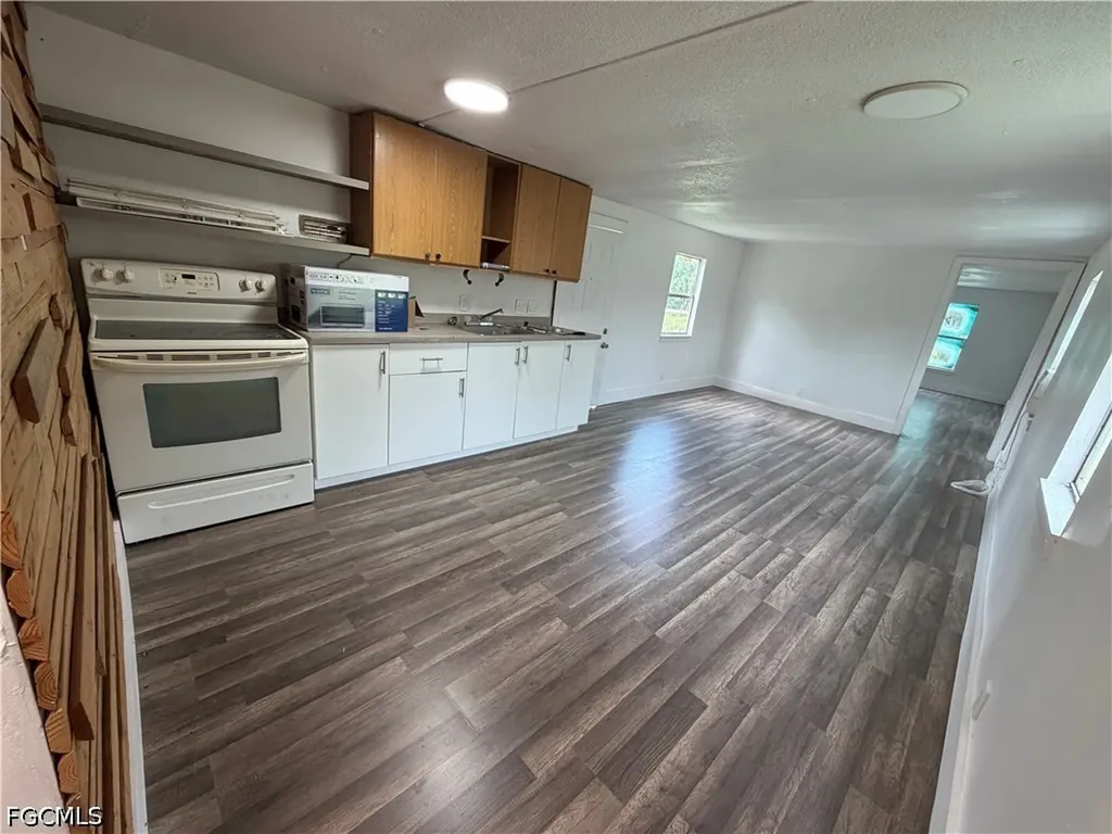990 Riviera Avenue Clewiston FL 33440
