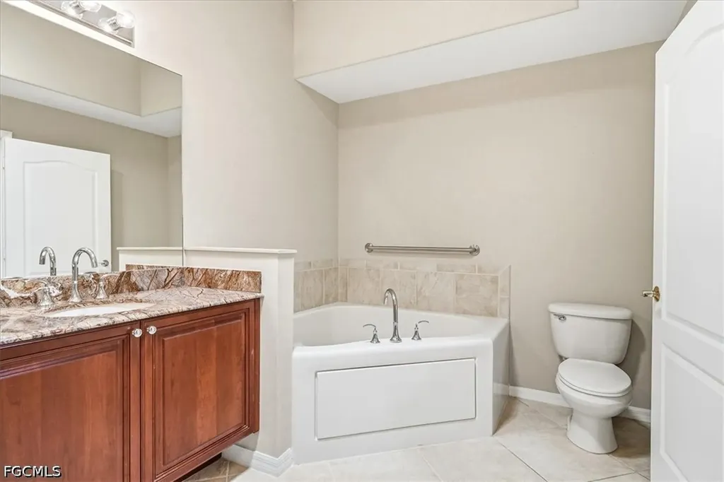 2493 Keystone Lake Drive Cape Coral FL 33909