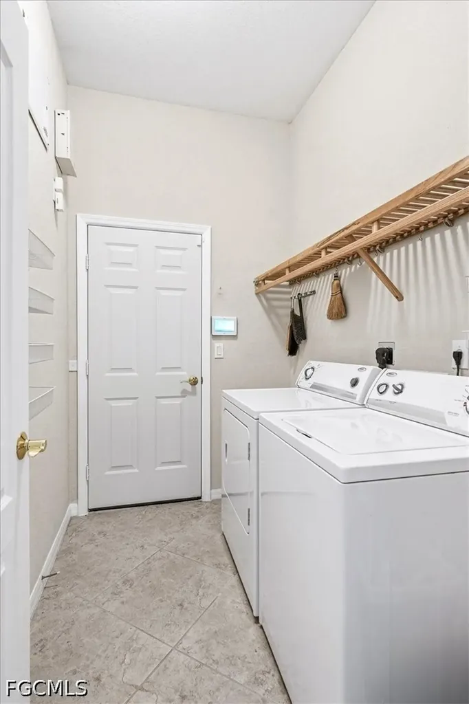 2493 Keystone Lake Drive Cape Coral FL 33909