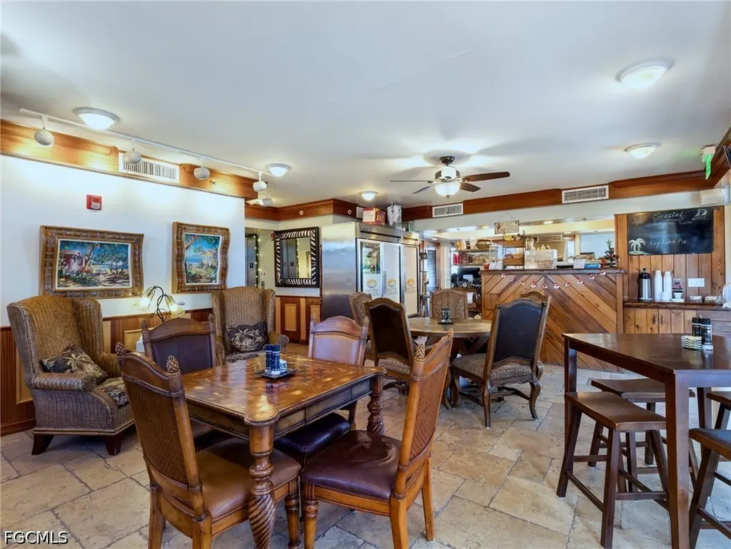 15051 Punta Rassa Road 528 Fort Myers FL 33908