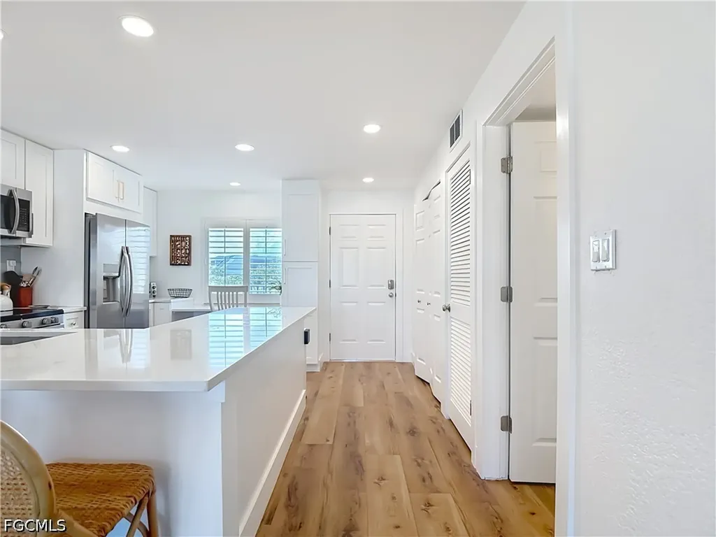 979 E Gulf Drive Sanibel FL 33957