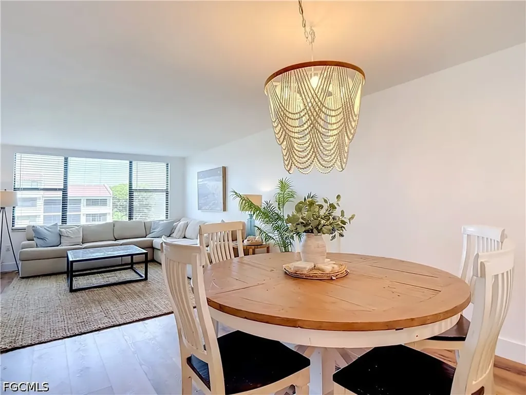 979 E Gulf Drive Sanibel FL 33957
